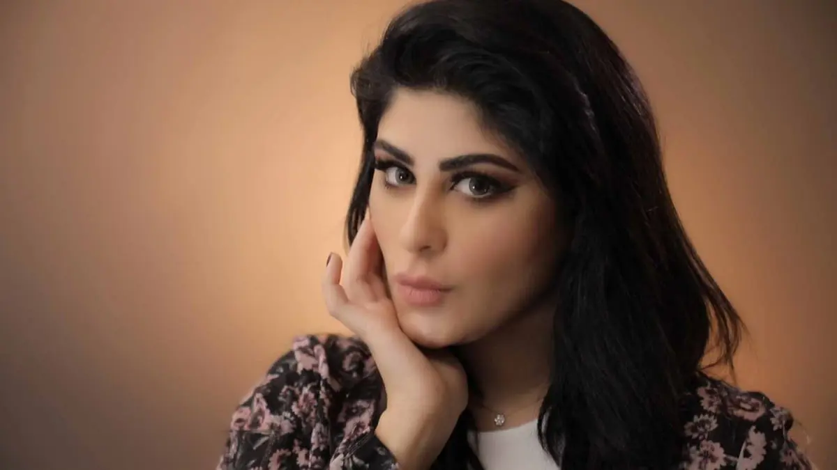 زارا البلوشي تكشف تفاصيل طلاقها من المخرج سمير عارف