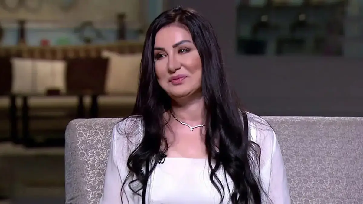 الفنانة السورية وفاء سالم تعلن اعتزالها التمثيل 