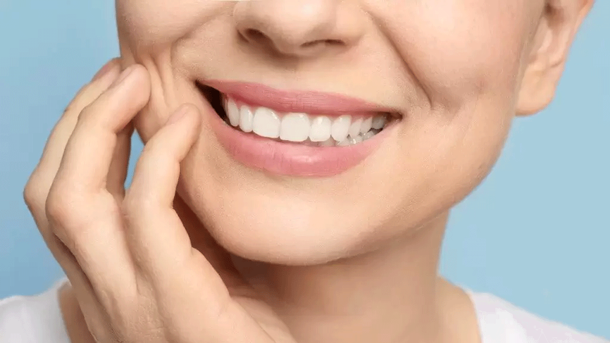 نزيف اللثة وألم الفك.. كيف يؤثر القلق والتوتر على أسنانك؟