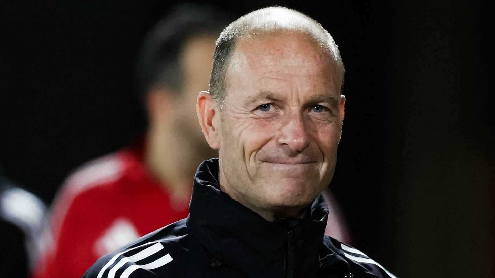 أزمة طاحنة.. 5 أشياء تمنع الأهلي المصري من إقالة توروب 