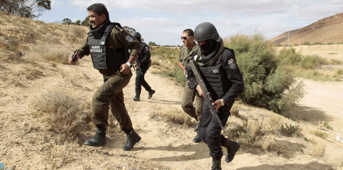 تونس تعلن القبض على "إرهابي خطير" قرب الحدود مع الجزائر