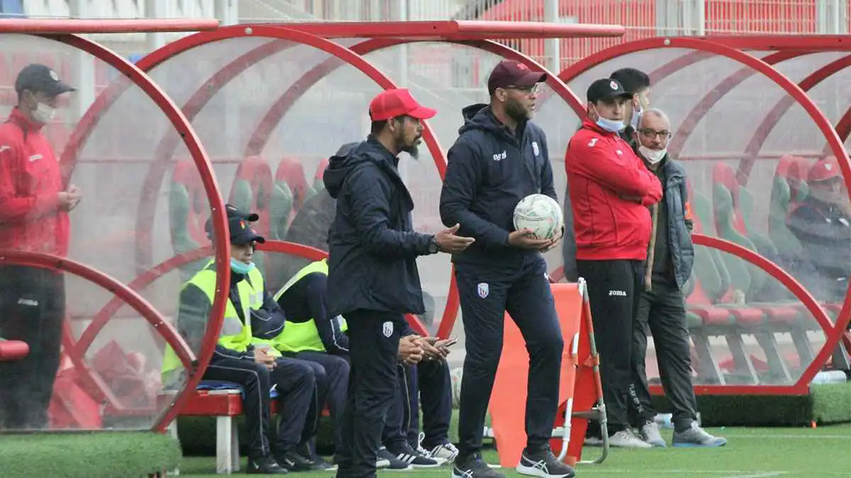 تعيين المغربي عبد اللطيف جريندو مدربًا لمنتخب الأردن تحت 23 عامًا