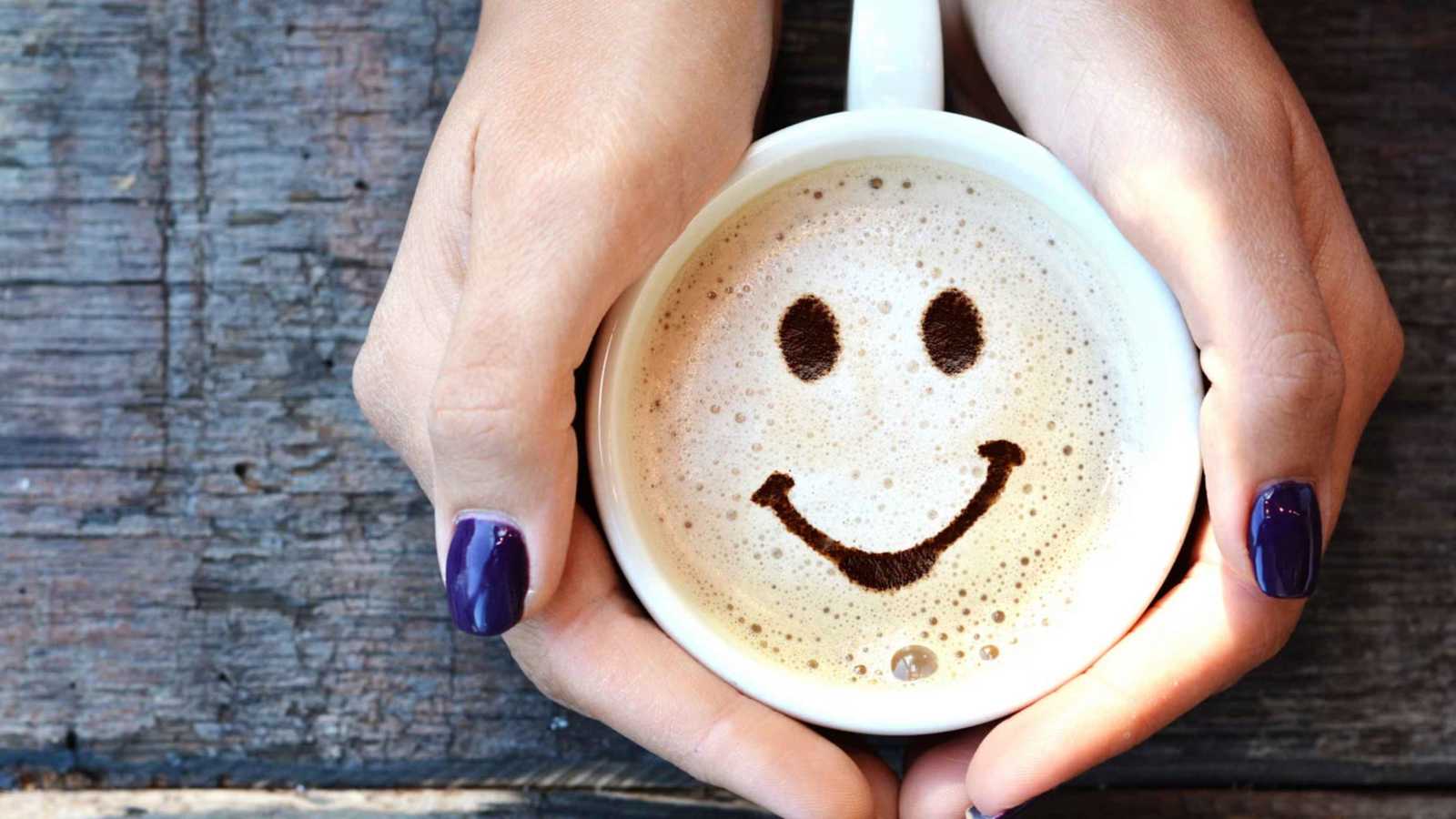 فنجان الصباح.. دراسة تكشف أفضل توقيت لشرب القهوة