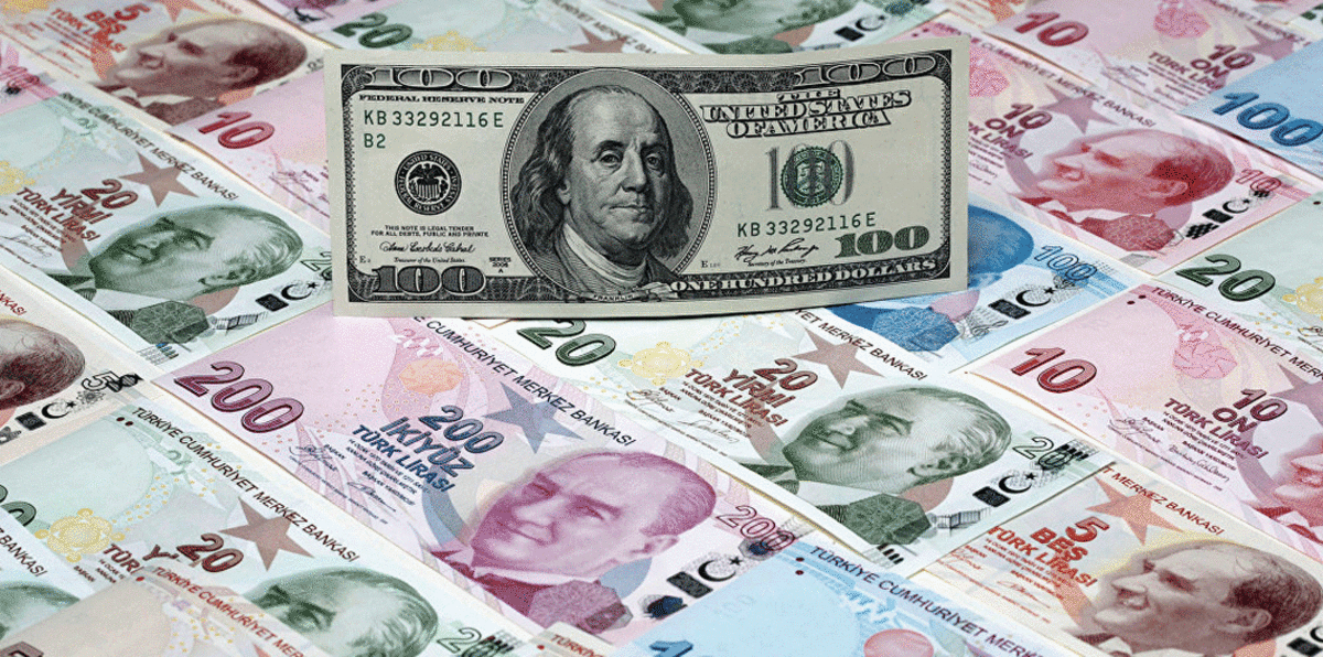 الليرة التركية تتراجع بعد رفع أسعار الفائدة