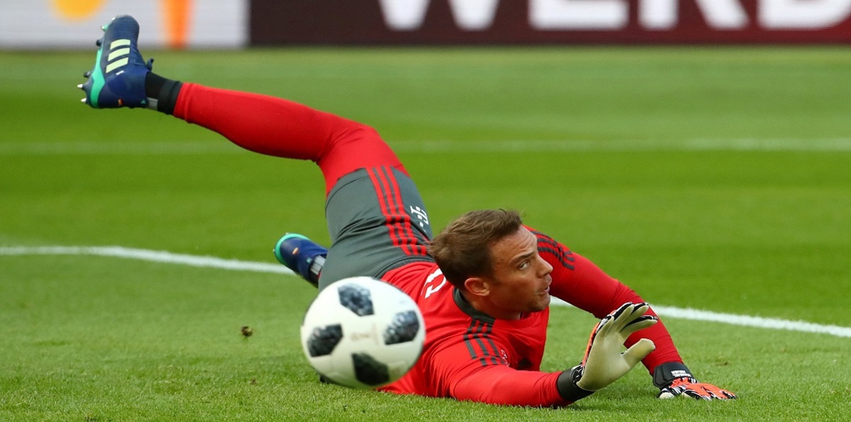 يواكيم لوف واثق من جاهزية مانويل نوير لكأس العالم