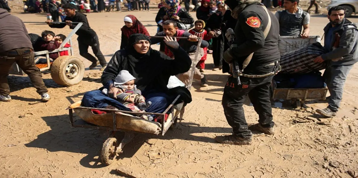 مسلحو داعش يتصيدون المدنيين الفارين من الموصل ليلًا