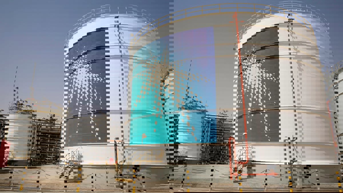 التلفزيون السعودي: "أرامكو" تصلح عطلا فنيا بمحطة توزيع المنتجات البترولية في القصيم