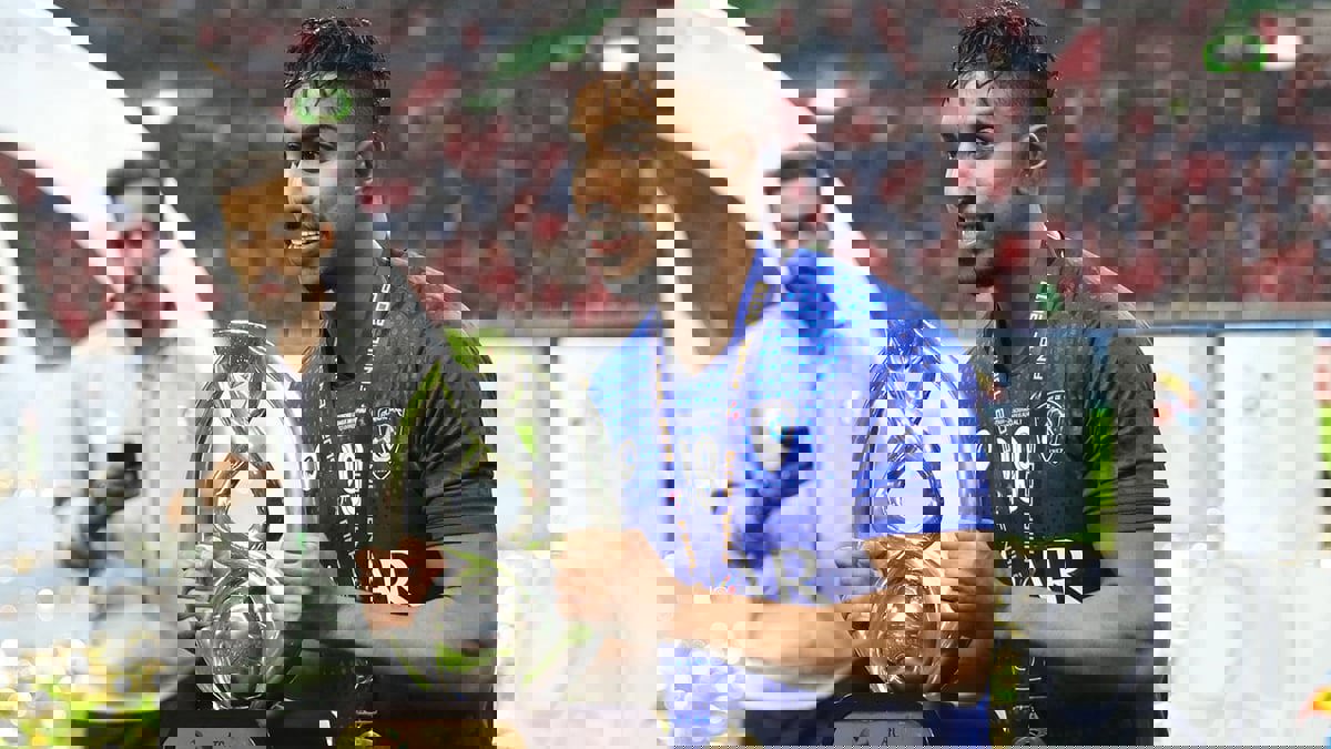 تقرير: سالم الدوسري يهدد بالرحيل عن نادي الهلال السعودي