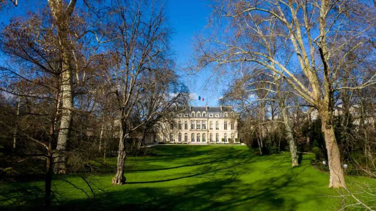 مع قرب تعيين رئيس للوزراء.. أسماء مرشحة لقيادة الحكومة الفرنسية