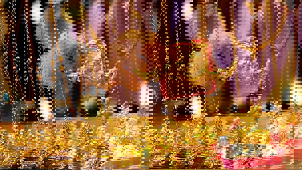 استقرار أسعار الذهب مع تراجع الدولار