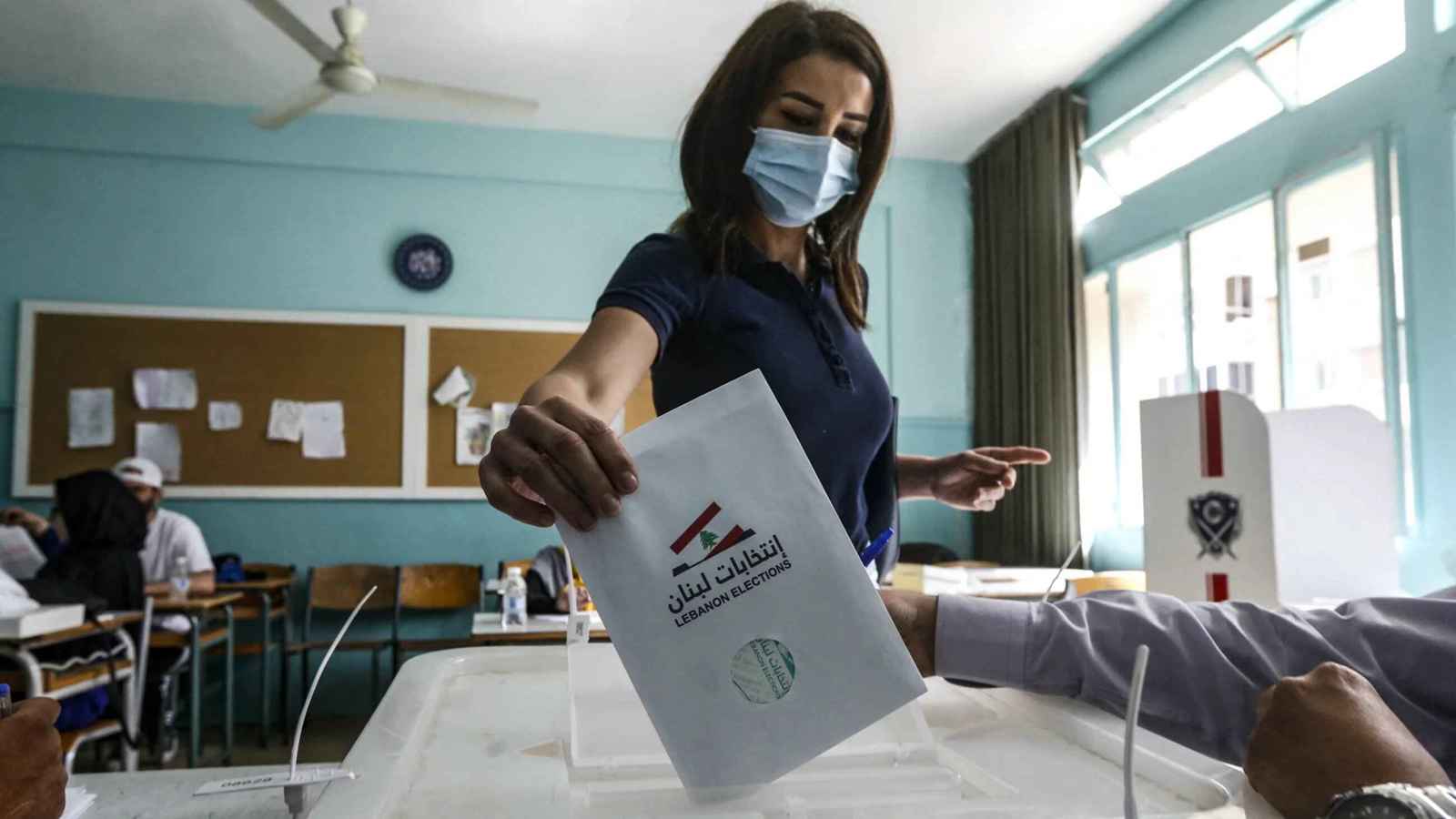 سياسي لبناني: خفض سن الاقتراع يُقلق الزعامات التقليدية