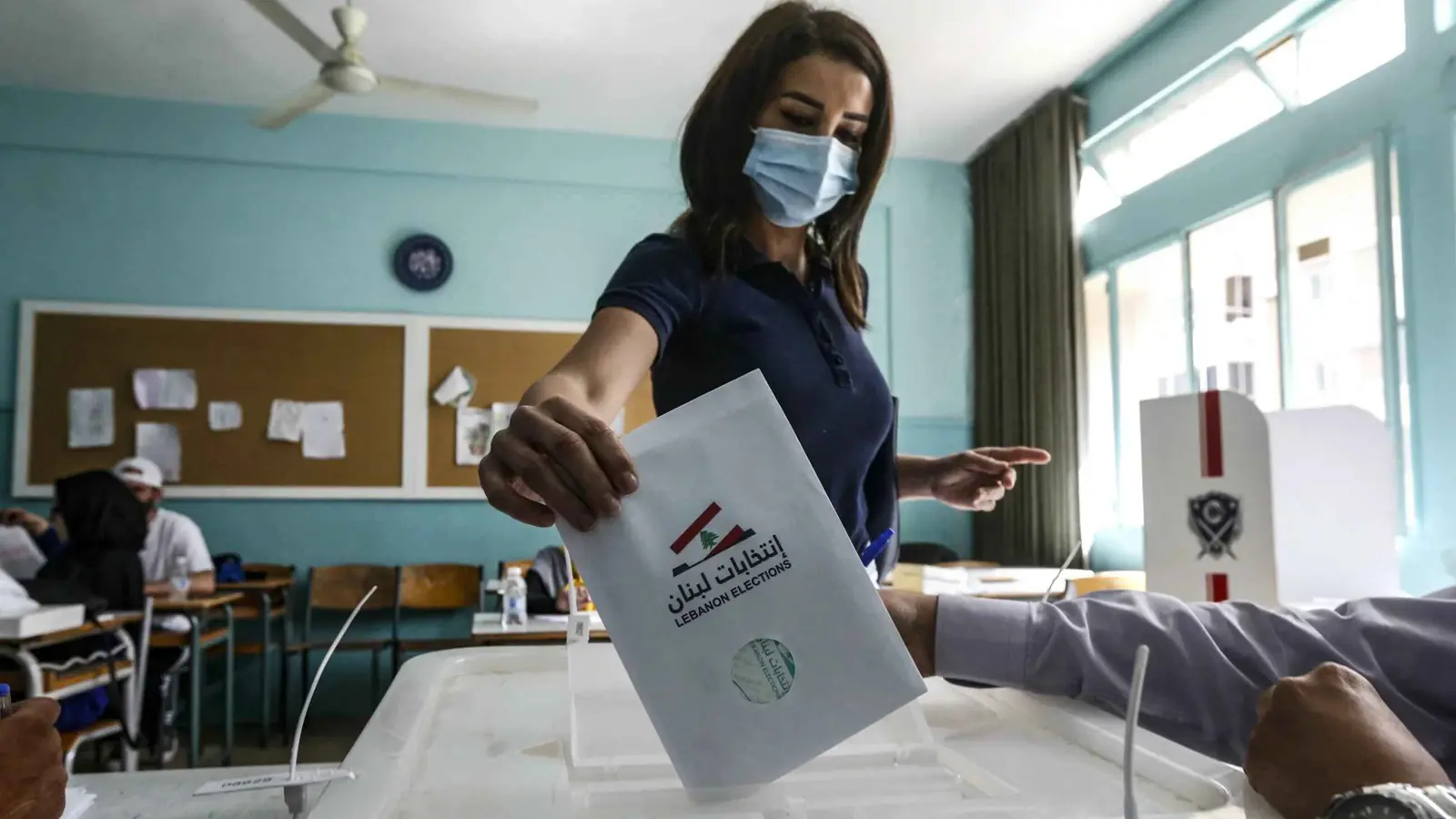 سياسي لبناني: خفض سن الاقتراع يُقلق الزعامات التقليدية