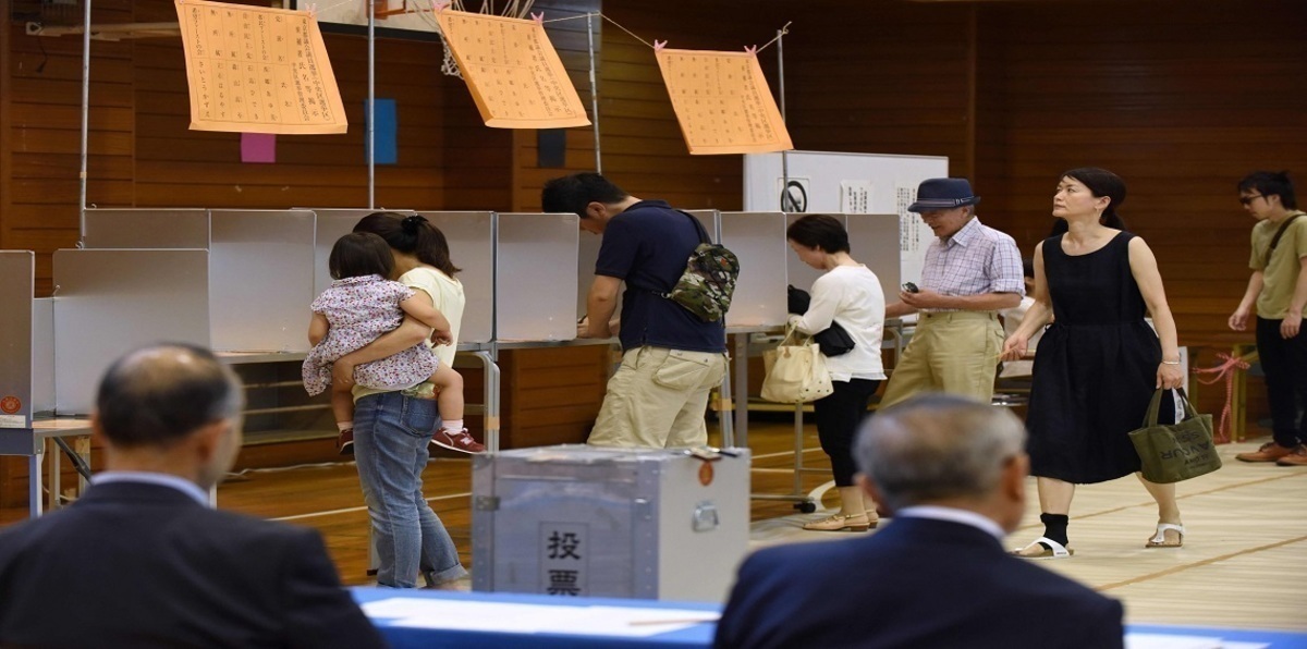 هزيمة تاريخية لحزب آبي في انتخابات طوكيو