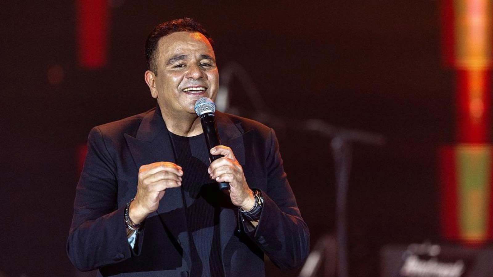 بعد واقعة الاعتداء.. محمد فؤاد يبادر بالصلح مع طبيب عين شمس‎