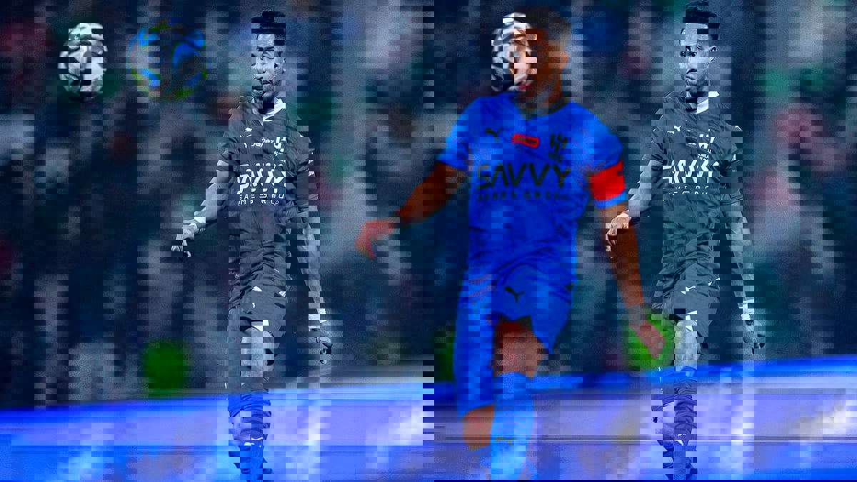 سالم الدوسري يحطم رقم أسطورة الهلال