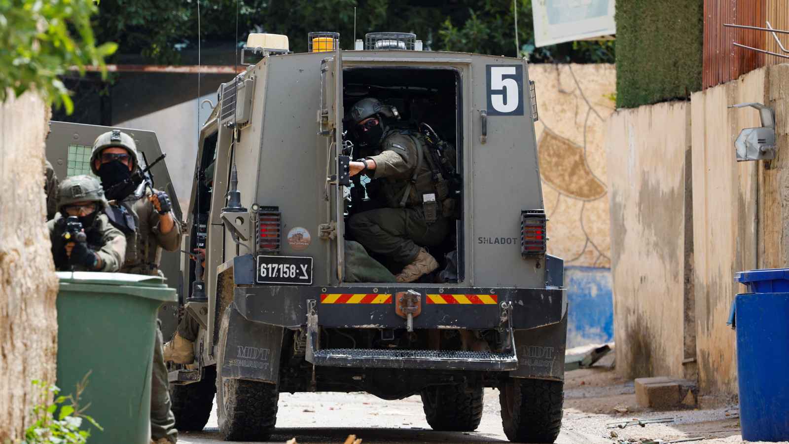 مقتل 5 فلسطينيين بعملية إسرائيلية في بلدة طمون