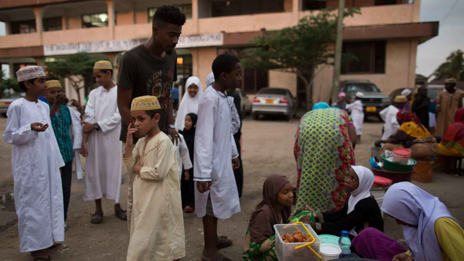 أجواء روحانية تنعش الساحل الأفريقي في رمضان