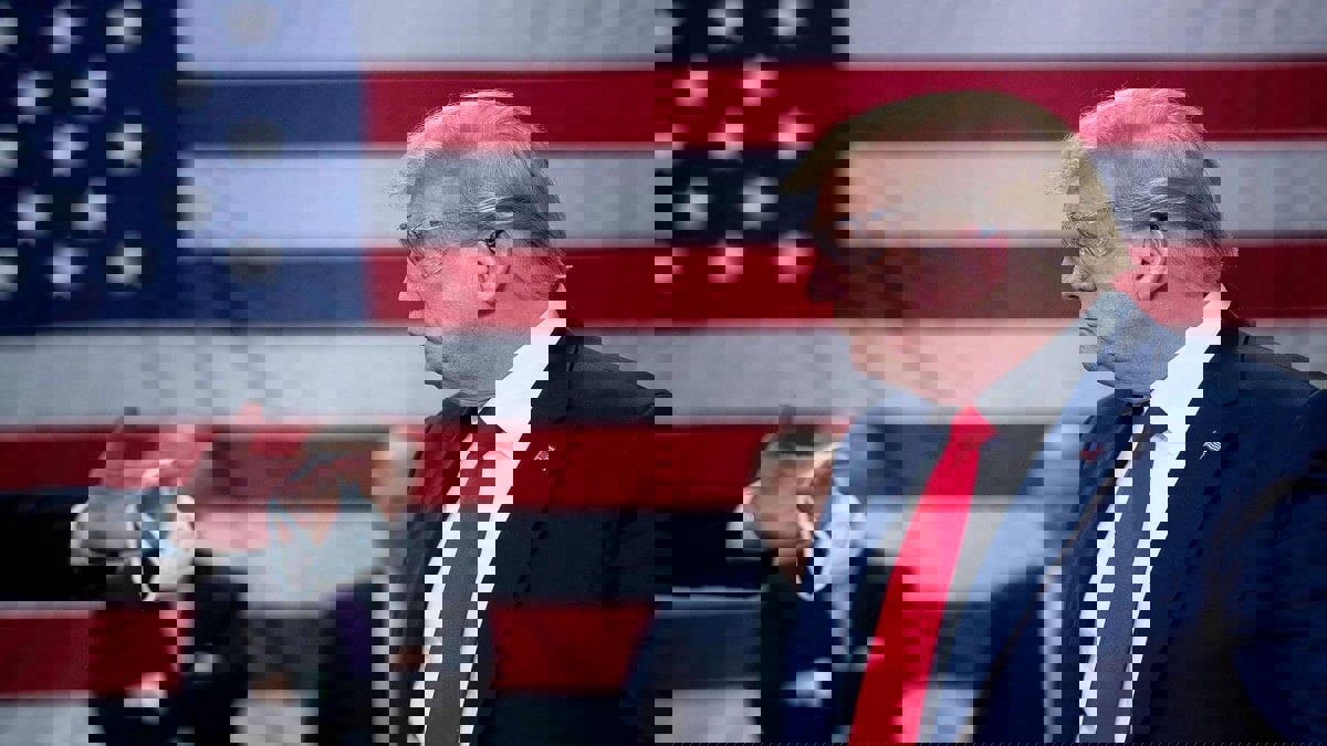 صحف عالمية: ترامب لا يضع الكمامة الطبية لهذا السبب.. وبومبيو يكسر قيود السفر  لعيون إسرائيل