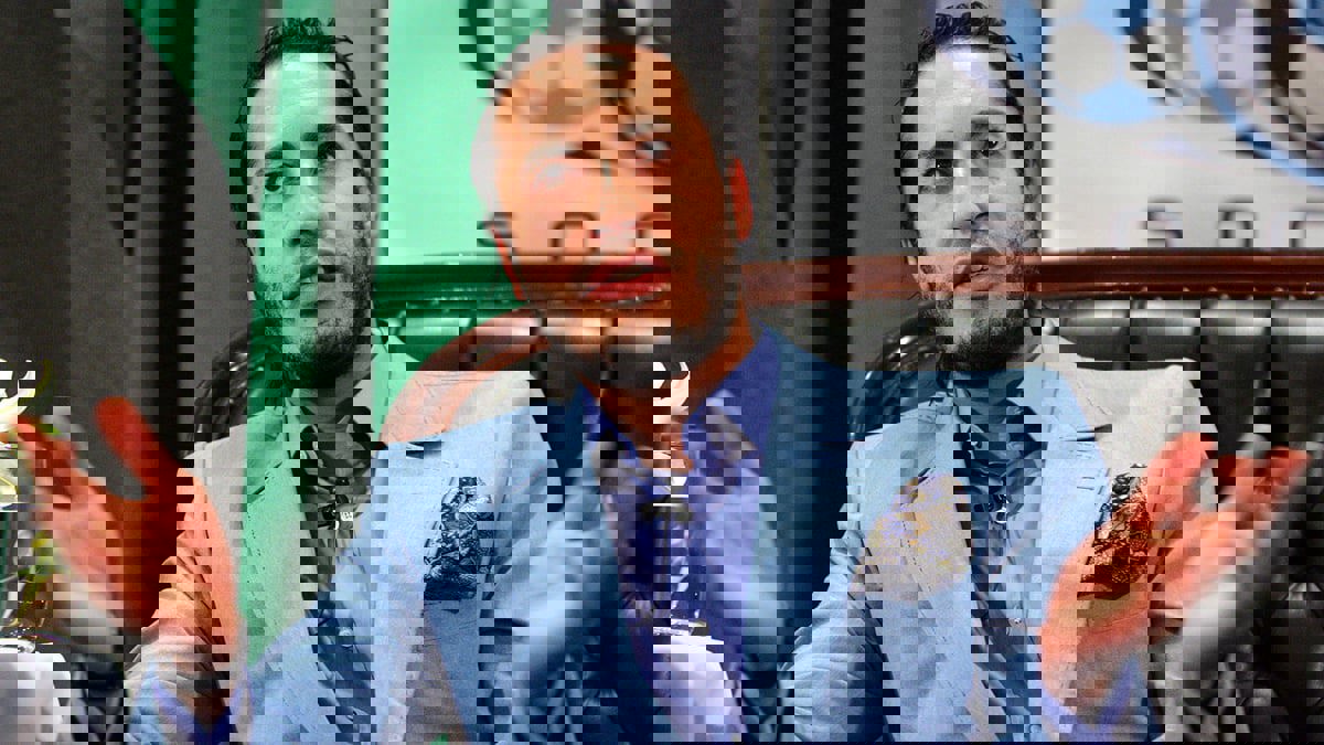 أول صورة للساعدي القذافي عقب الإفراج عنه