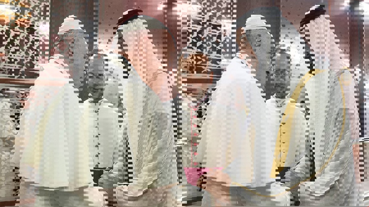 بابا الفاتيكان يصل الإمارات في زيارة تاريخية‎ 