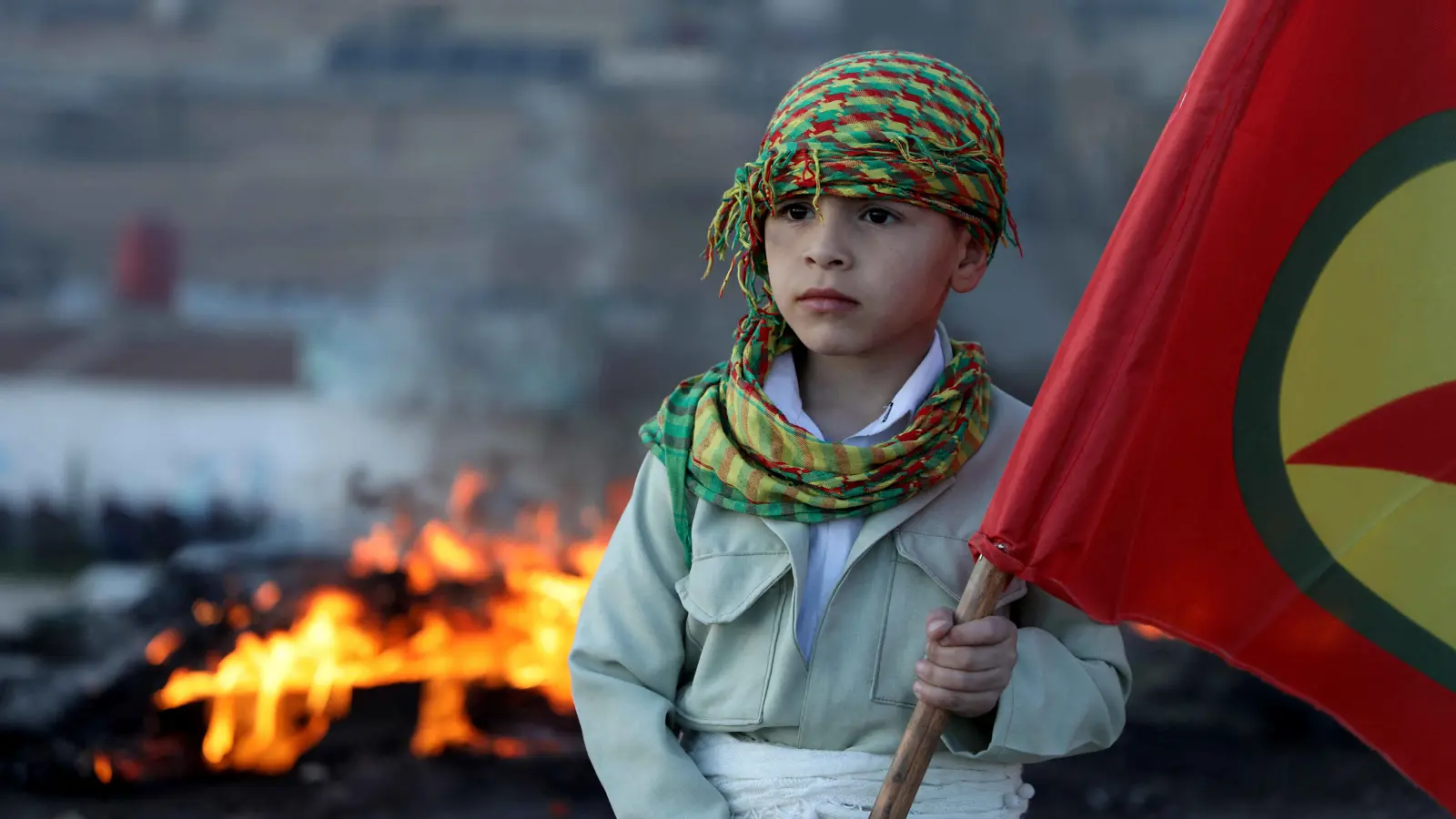 تاريخ وكينونة.. ما أسرار وطقوس "عيد نوروز" الكردي؟ (فيديو)