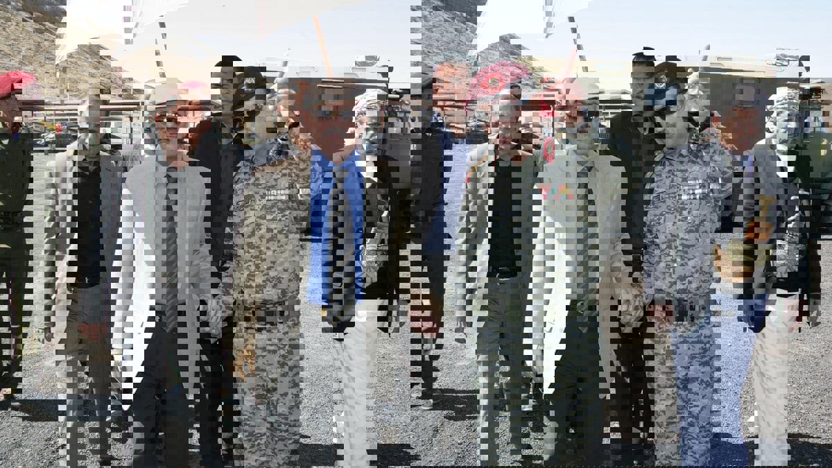 تحركات يمنية لرفع العقوبات الدولية عن أحمد علي عبدالله صالح