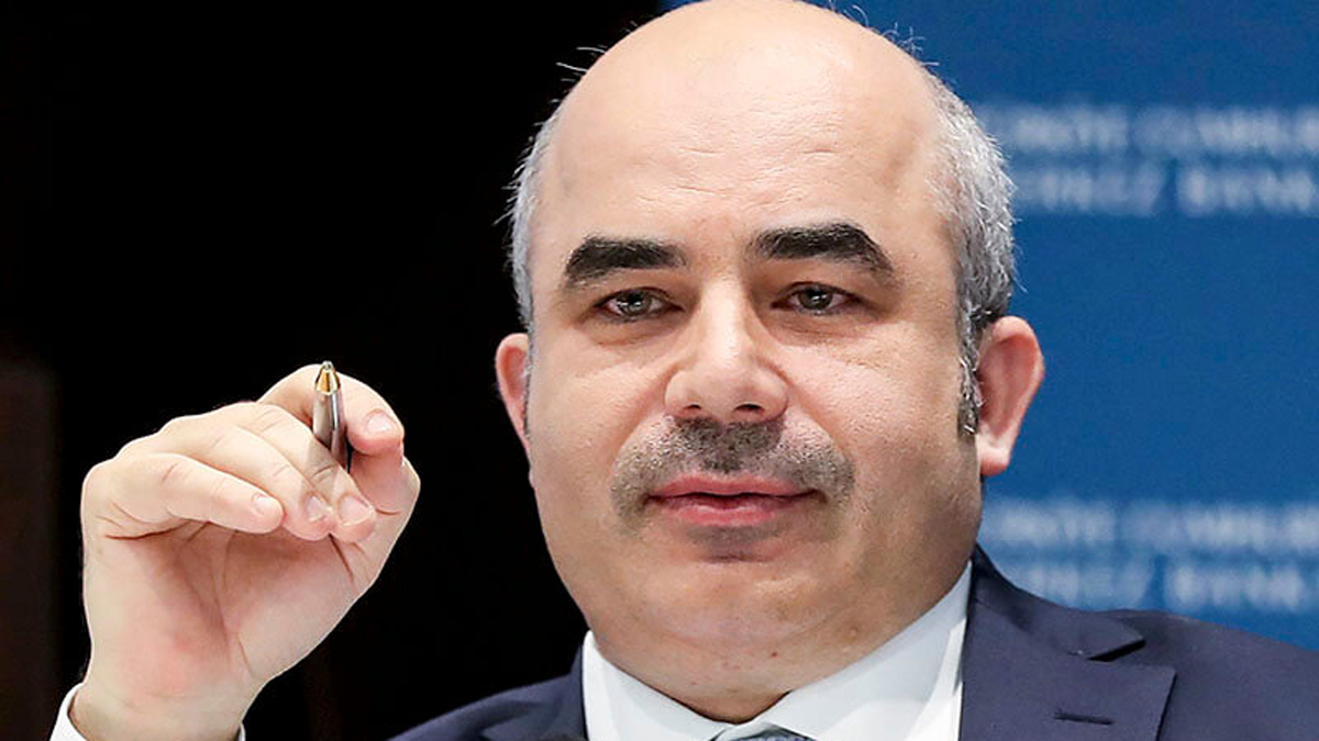 أردوغان يقيل محافظ البنك المركزي