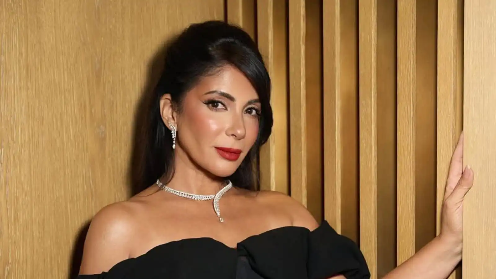 منى زكي تخوض أول تجربة إنتاجية في مهرجان هوليوود للفيلم العربي