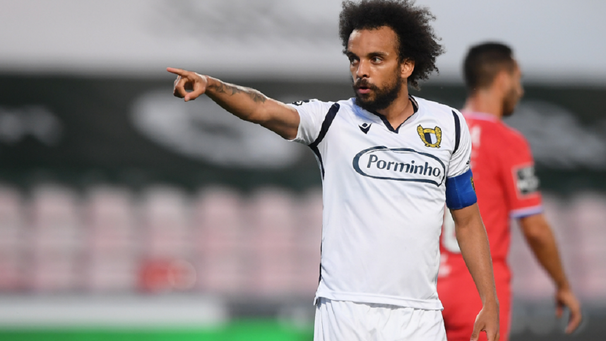 رسميا.. الشباب السعودي يتعاقد مع  فابيو مارتينز