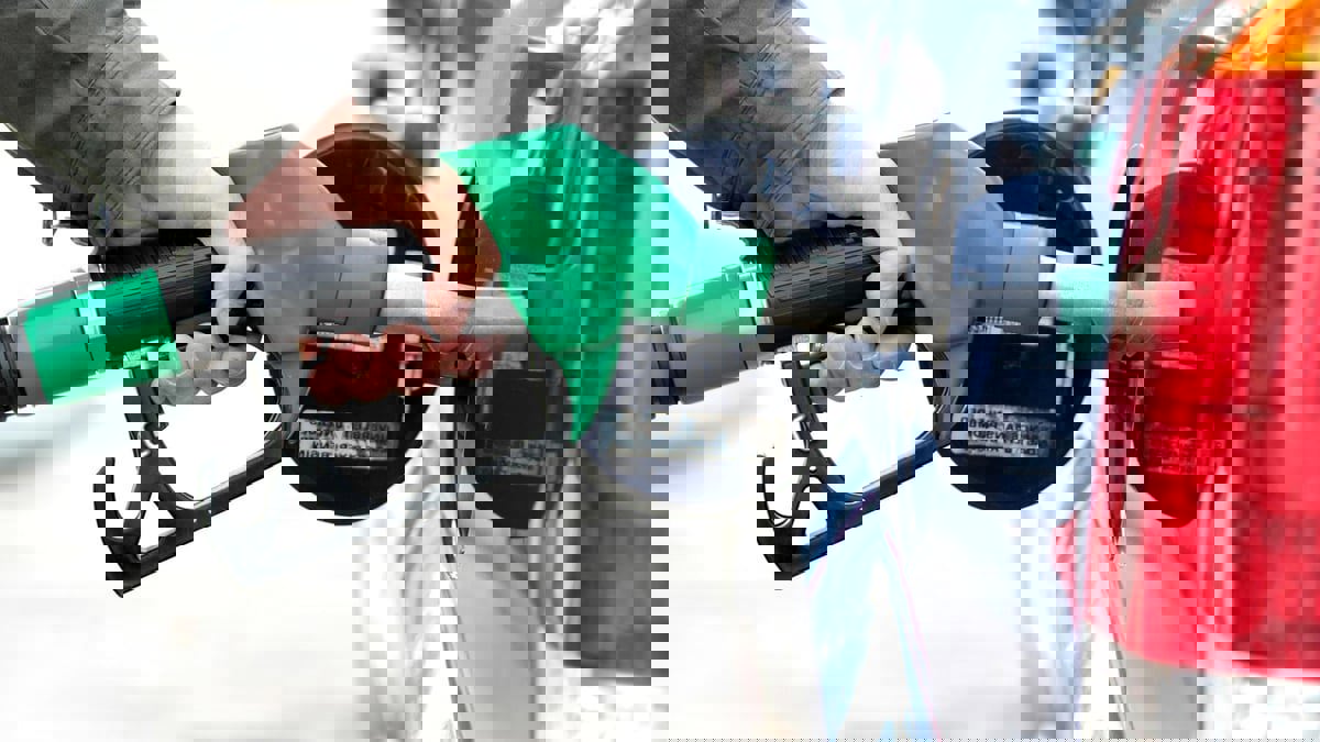 تونس ترفع أسعار الوقود لرابع مرة في عام لخفض عجز الميزانية