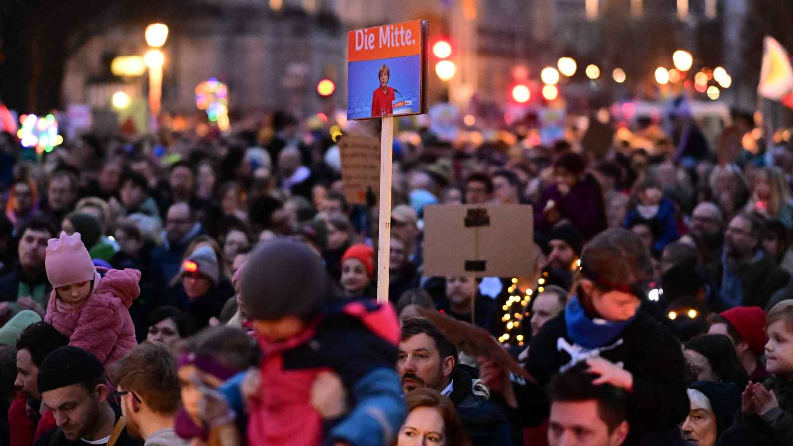 تظاهرات ضد "البديل" في ألمانيا.. مواجهة انتخابية أم مخاوف من النازية؟