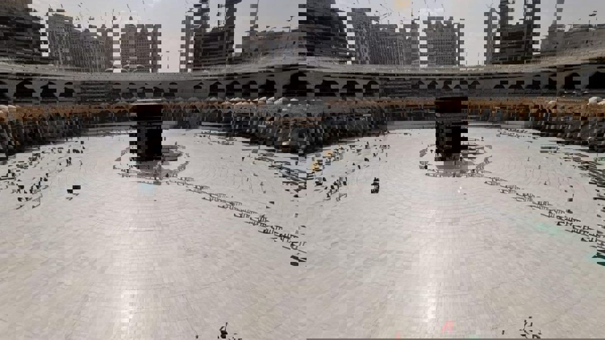 بعد إغلاقه بسبب كورونا.. كم مرة أغلق المسجد الحرام عبر التاريخ؟