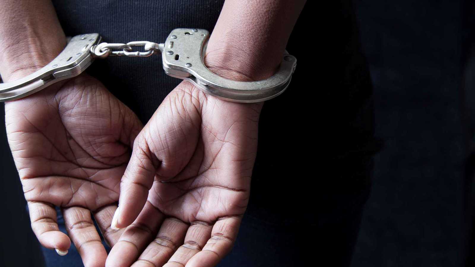 مصر.. القبض على بلوغر ادعى أنه أنثى