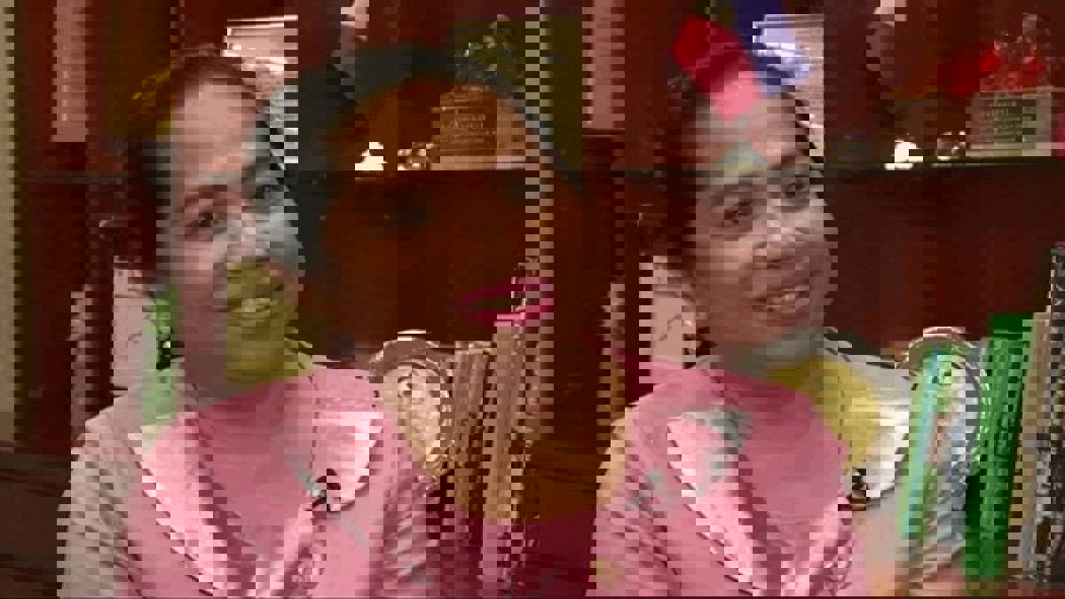 وفاة سفيرة الفلبين لدى لبنان إثر إصابتها بكورونا