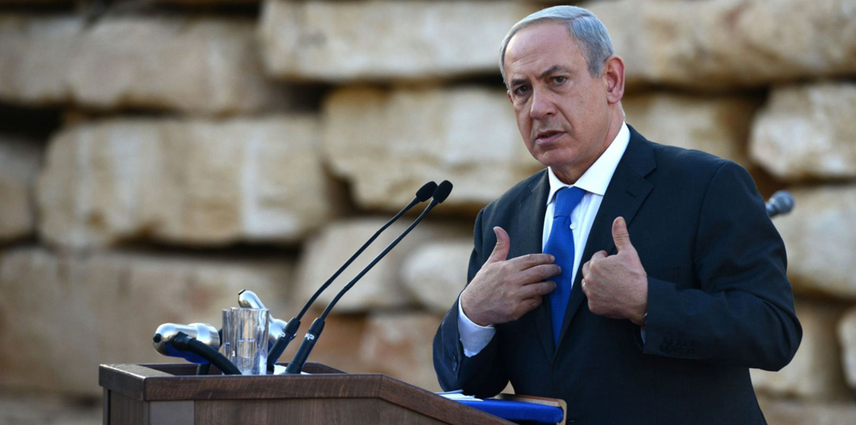 نتنياهو يلتقي قاتل الأردنيَين بعد وصوله لإسرائيل (صور)