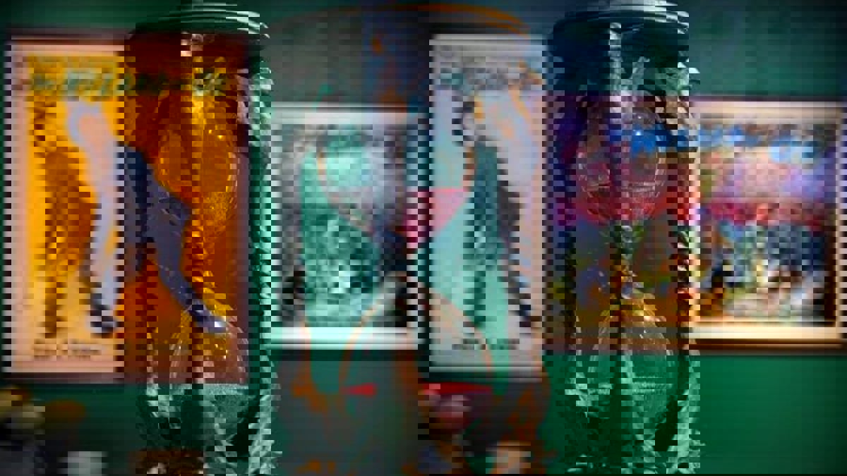 أمريكا.. بيع الساعة الرملية في فيلم "ساحر أوز" مقابل مبلغ ضخم