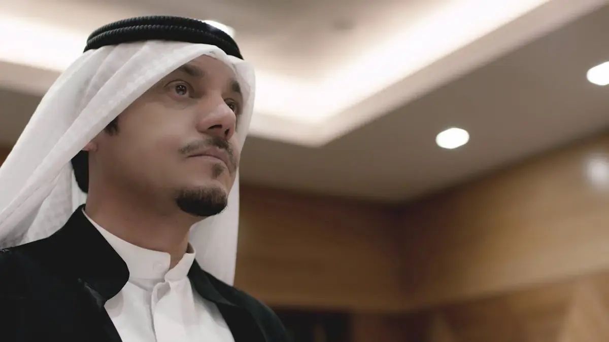 نايف الراشد يروي تفاصيل خلافه مع عبدالله بهمن (فيديو)