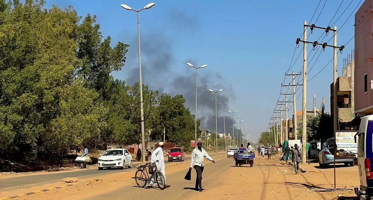 "برنامج الأغذية" يعلق المساعدات لبعض مناطق السودان
