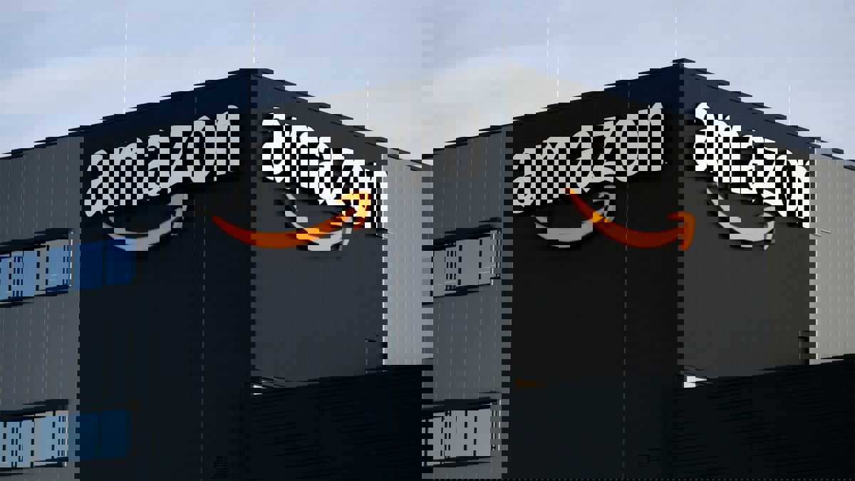 أمازون تربح 14.3 مليار دولار نهاية 2021 رغم نقص الأيدي العاملة