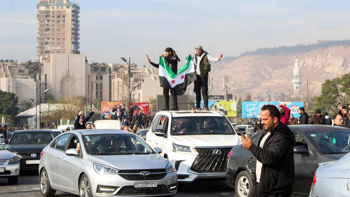 "المونيتور": إسرائيل تُفضل "الفيدرالية" في سوريا