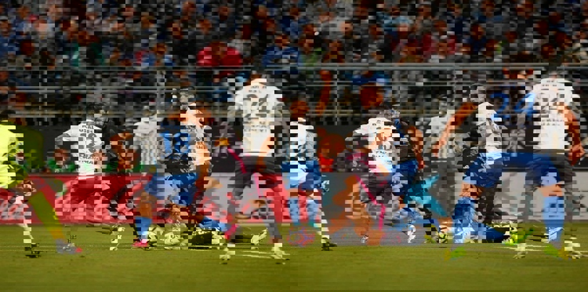 مالاغا يسقط برشلونة ويقدم هدية ثمينة لريال مدريد