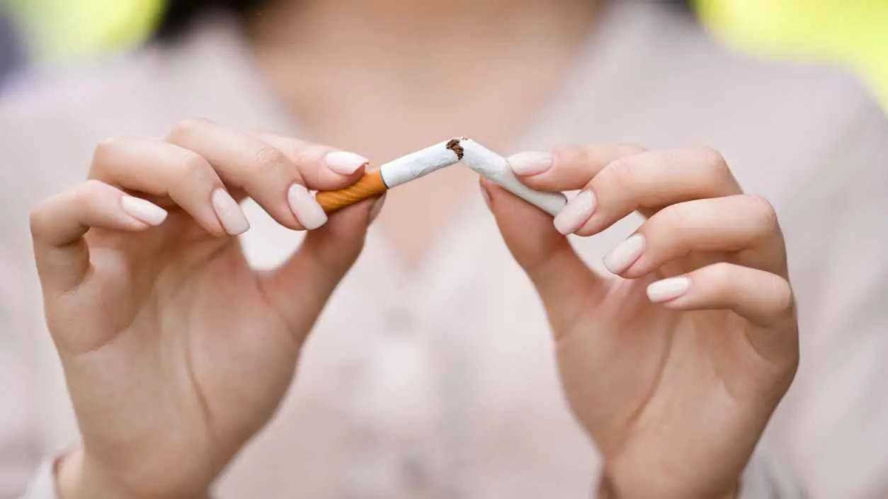 هل تساعد الساعة الذكية في الإقلاع عن التدخين؟