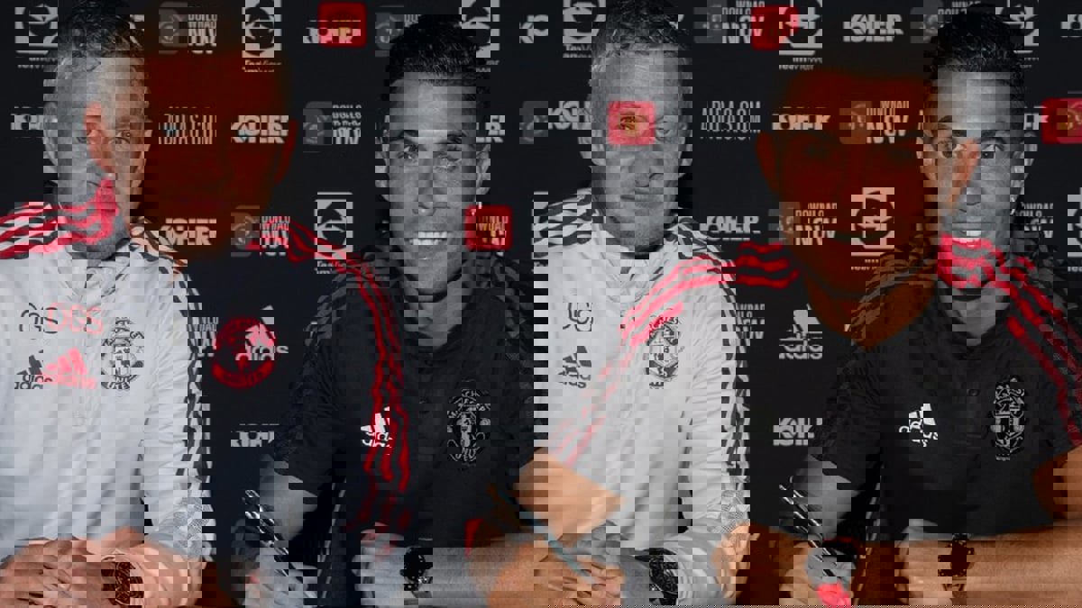 حبيب نورمحمدوف يكشف السبب الحقيقي لرحيل صديقه رونالدو عن يوفنتوس