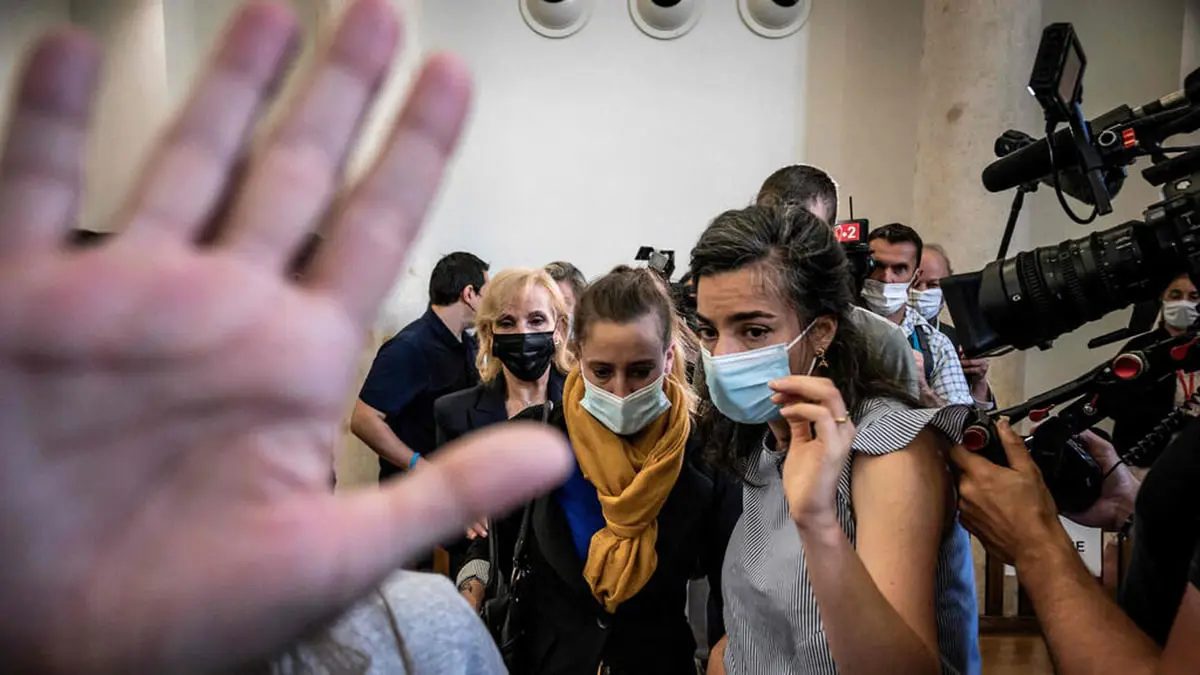 محاكمة فرنسية قتلت رجلا اغتصبها وفرض عليها ممارسة الدعارة‎‎