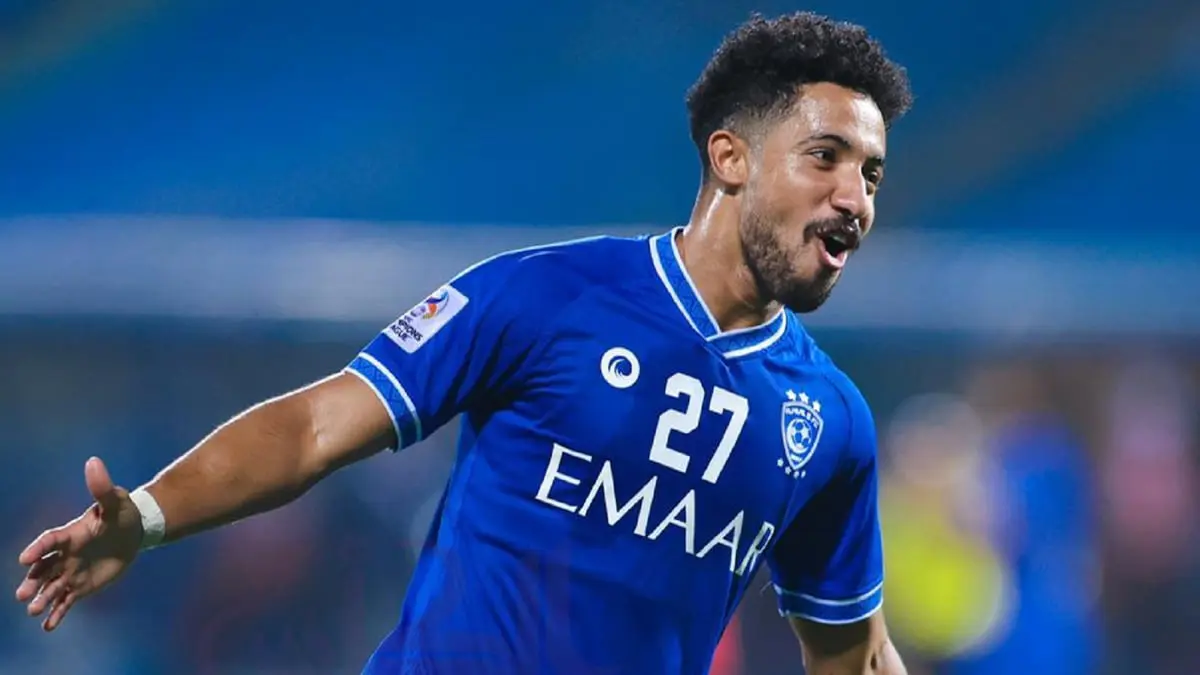 الشباب يتفق مع هتان باهبري على عقد يمتد لثلاث سنوات