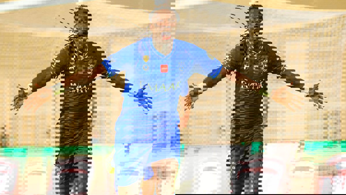 غوميز: أرجوكم توقفوا عن مقارنتي بعبدالرزاق حمدالله (فيديو)