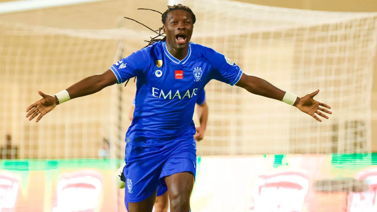 غوميز: أرجوكم توقفوا عن مقارنتي بعبدالرزاق حمدالله (فيديو)