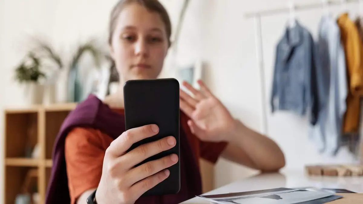 مزايا Android 12 beta تسهل على ذوي الإعاقة التحكم بالهاتف