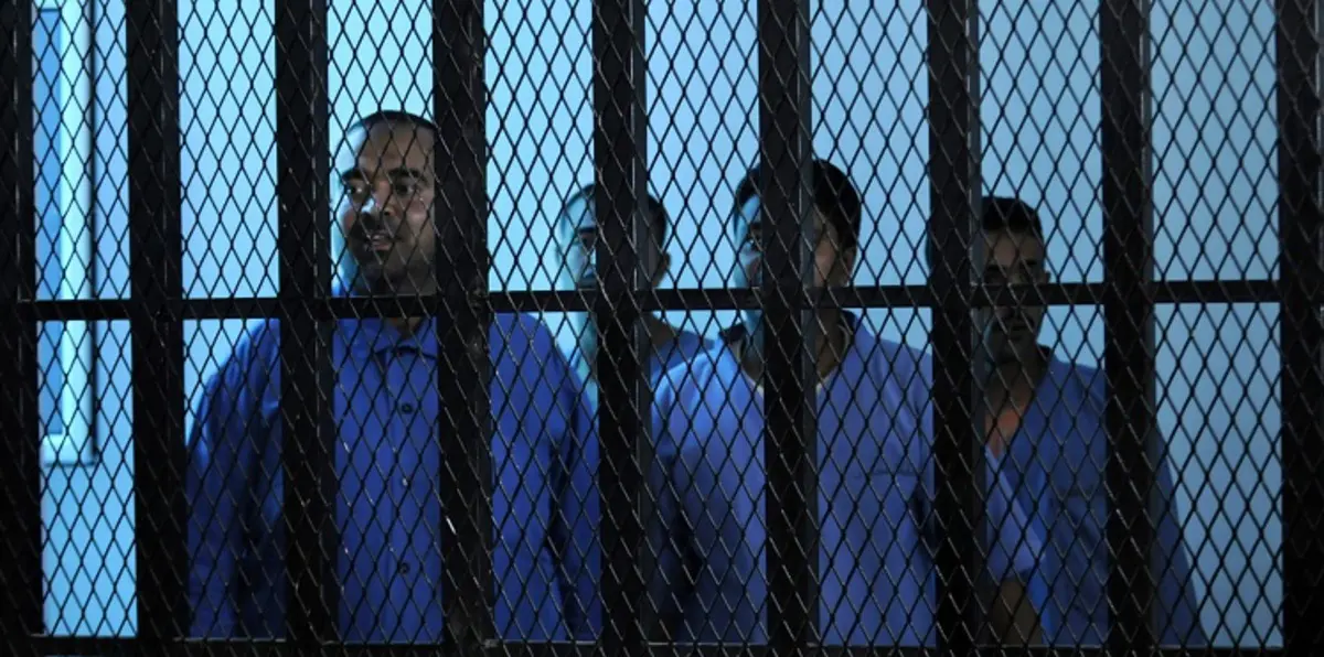 السلطات الإيرانية تحيل مزدوجي الجنسية إلى القضاء