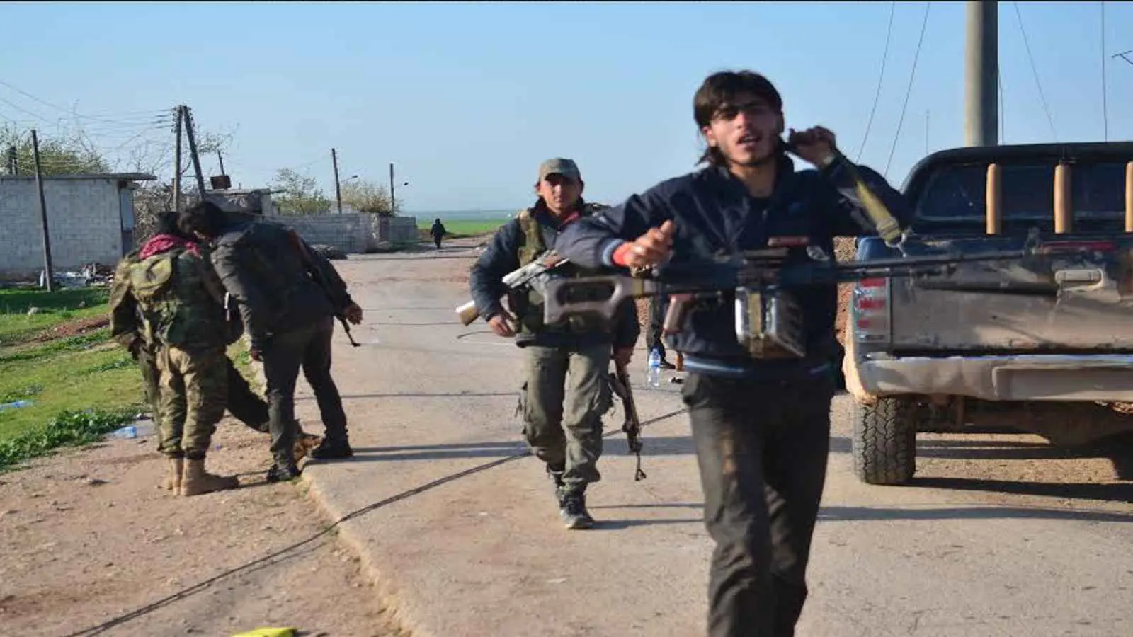 الفصائل المسلحة: أوامر بإخلاء مستشفيات وسجون حلب